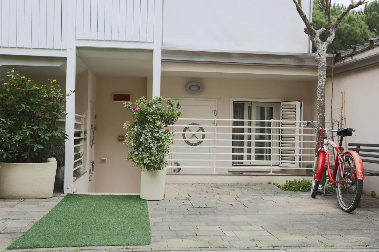 קרביה Hotel Caribia Pinarella מראה חיצוני תמונה
